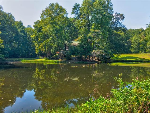 House for sale in Dawsonville, Georgia