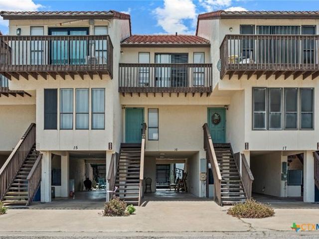 Townhouse for sale in Calhoun, Texas