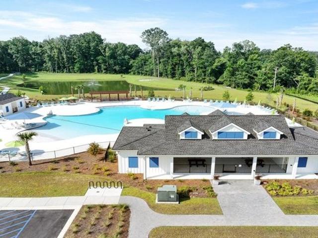 House for sale in Moncks Corner, South Carolina