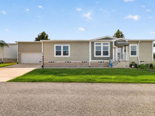 House for sale in Lady Lake, Lake County