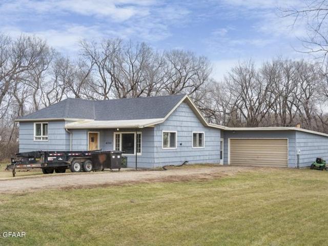 House for sale in Grand Forks, Grand Forks County