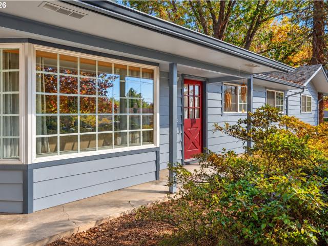 House for sale in Oak Ridge, Beaverton
