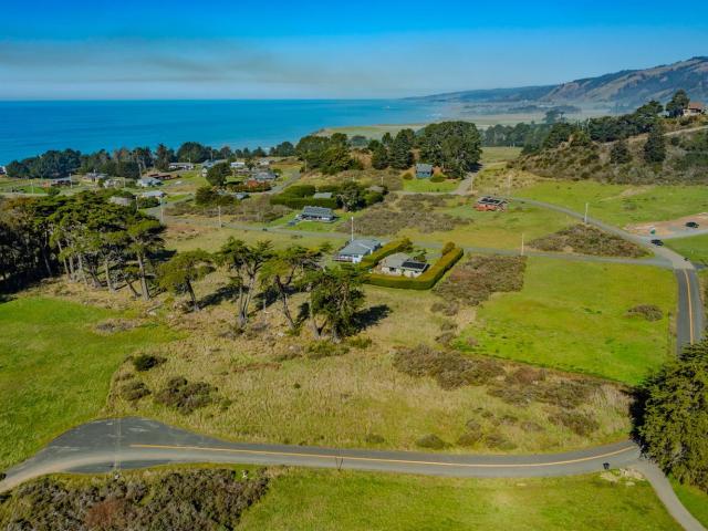 Property for sale in Manchester, California