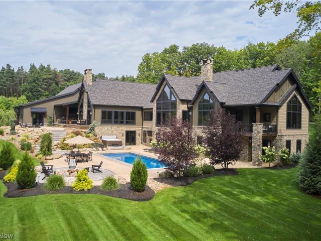 House for sale in Summit, Ohio