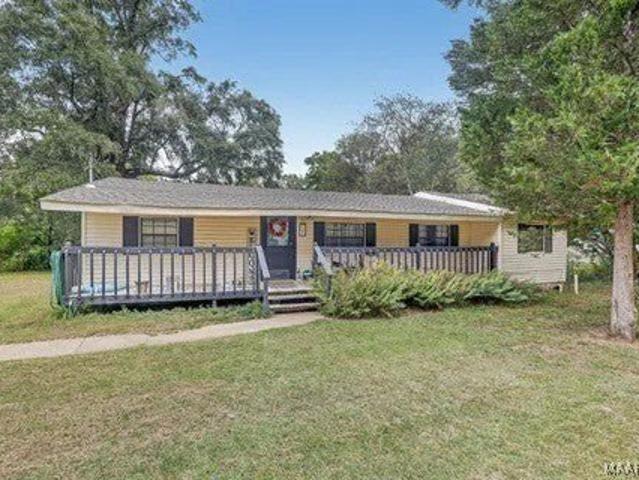 House for sale in Elmore, Alabama