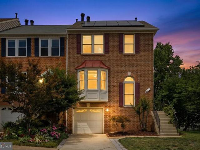 Townhouse for sale in Virginia