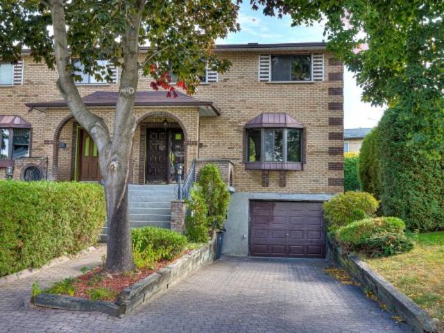 House for sale in Chomedey, Laval (région administrative)