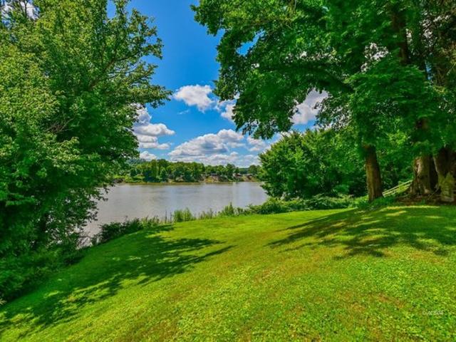 House for sale in Racine, Ohio
