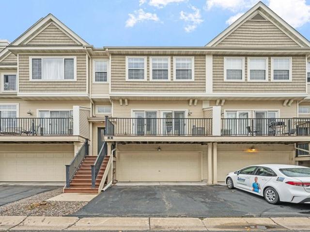 Townhouse for sale in Hugo, Minnesota