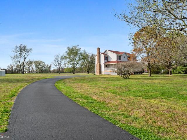 House for sale in Huntingtown, Maryland