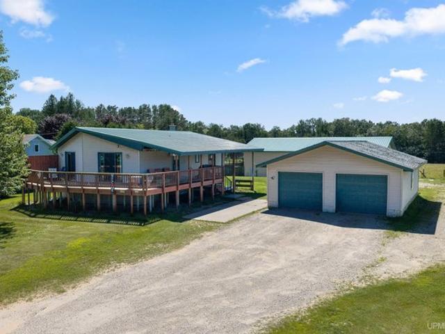 House for sale in Escanaba, Michigan