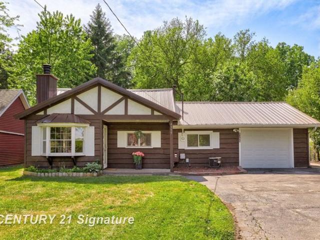 House for sale in Carrollton, Michigan