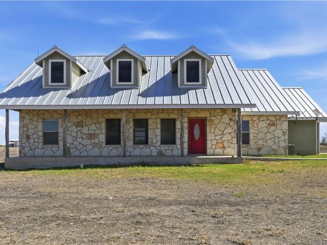 House for sale in Martindale, Texas
