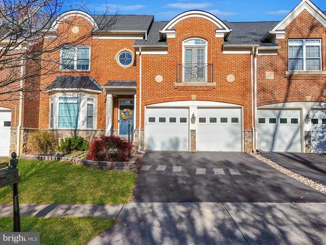 Townhouse for sale in Virginia