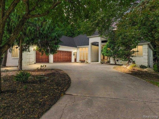 House for sale in Novi, Michigan