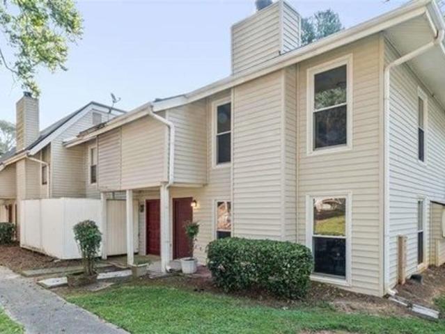 Townhouse for sale in Tucker, Georgia