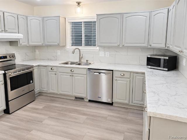 House for sale in Flushing, Genesee County
