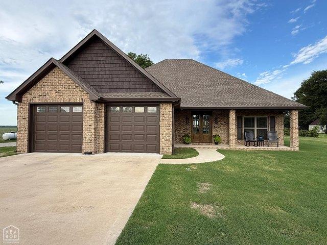 House for sale in Ark