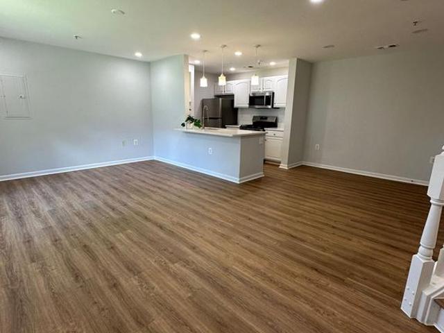 Condo for sale in Virginia
