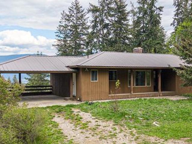 House for sale in Spallumcheen, British Columbia