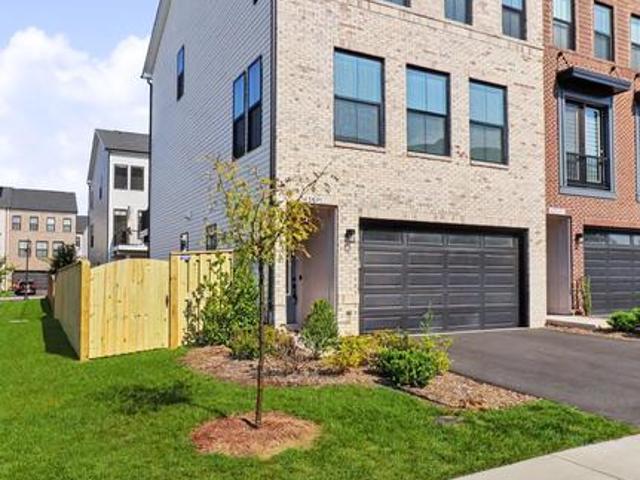 Townhouse for sale in Virginia