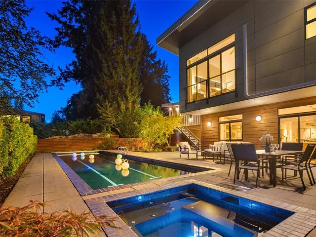 House for sale in Kirkland, King County