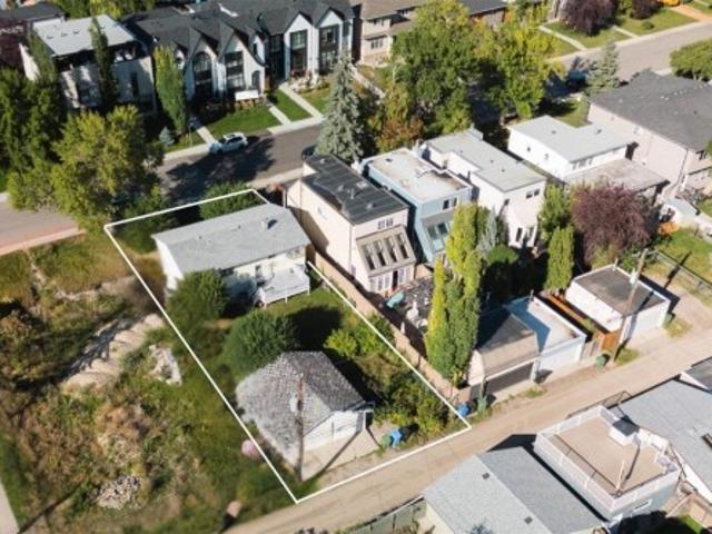 House for sale in Windsor Park, Calgary