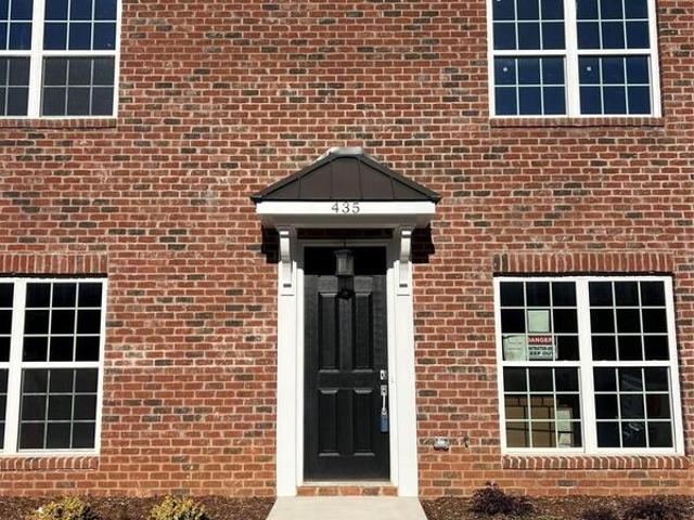 Townhouse for sale in Concord