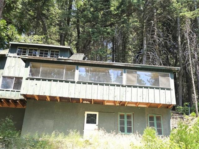 House for sale in Blue Jay, California