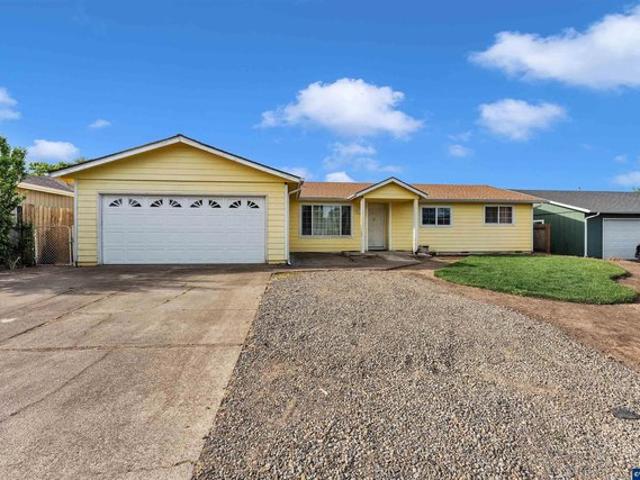 House for sale in Oregonia