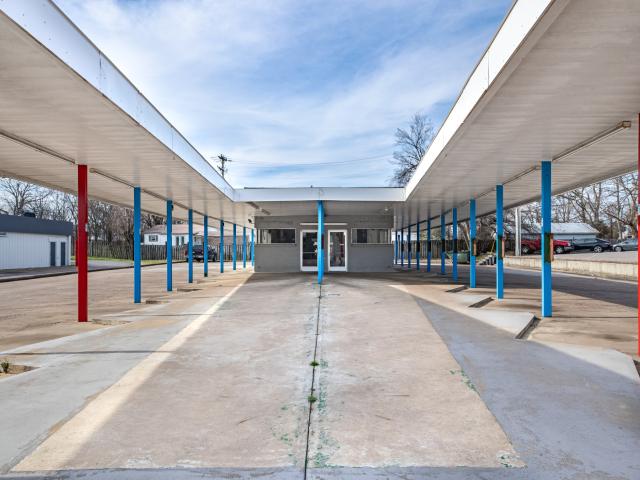 Commercial for sale in Blondy, Hohenwald