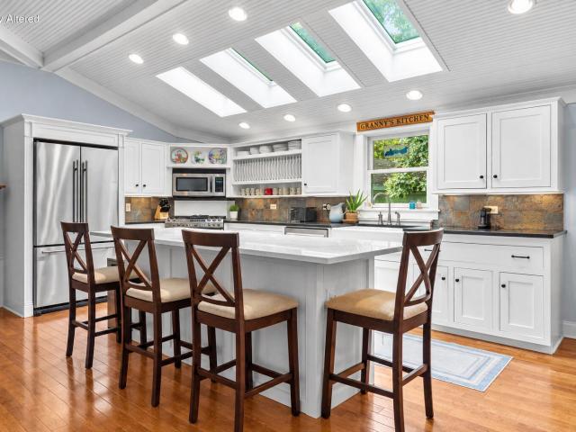 House for sale in Fontana, Wisconsin