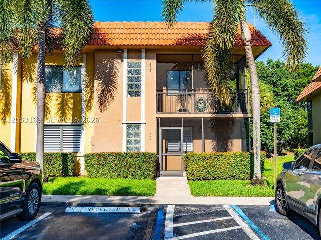 Condo for sale in Weston, Florida