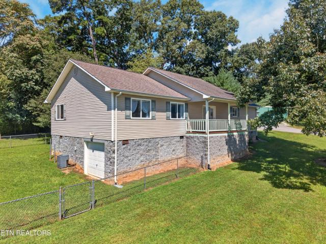 House for sale in Lakebrook, Dandridge
