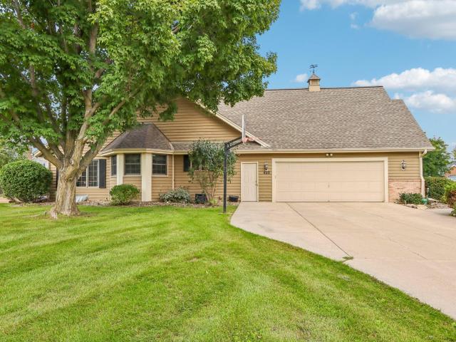 House for sale in Copperfield, Delafield