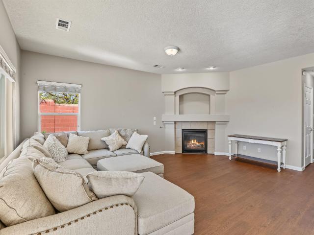 House for sale in Loma Colorado, Rio Rancho