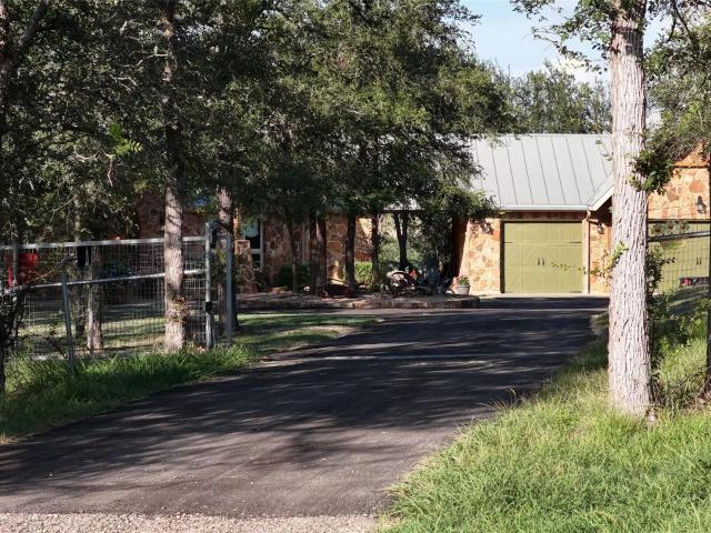Farm for sale in Lockhart, Caldwell County