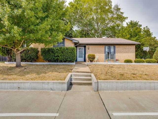 House for sale in Johnson, Texas