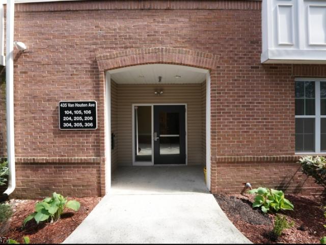 Condo for sale in Passaic, New Jersey