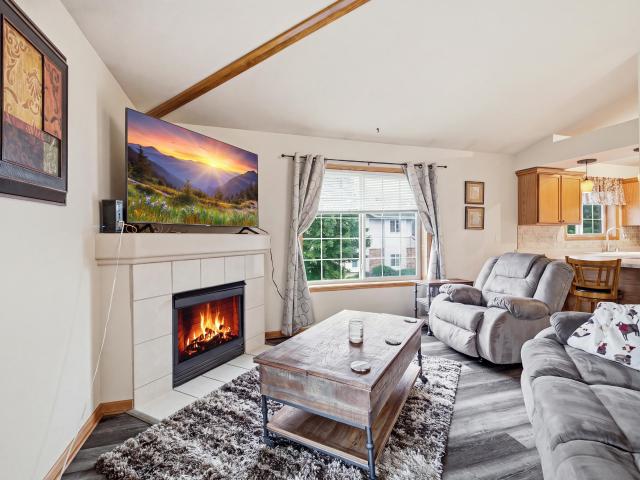 Condo for sale in Kendal Woods, Oak Creek