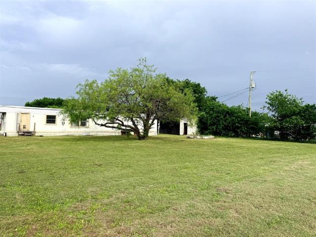 House for sale in Ellis, Texas