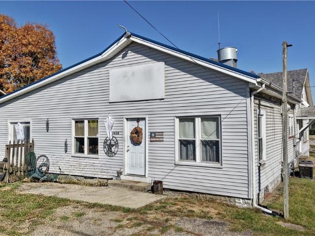 House for sale in Barnhill, Tuscarawas County