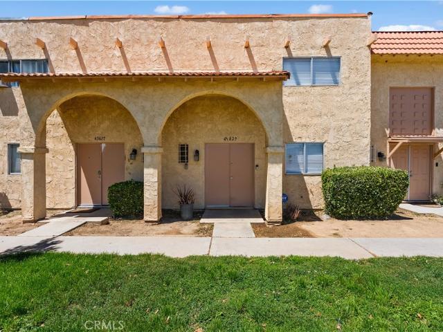 Condo for sale in Lancaster, California