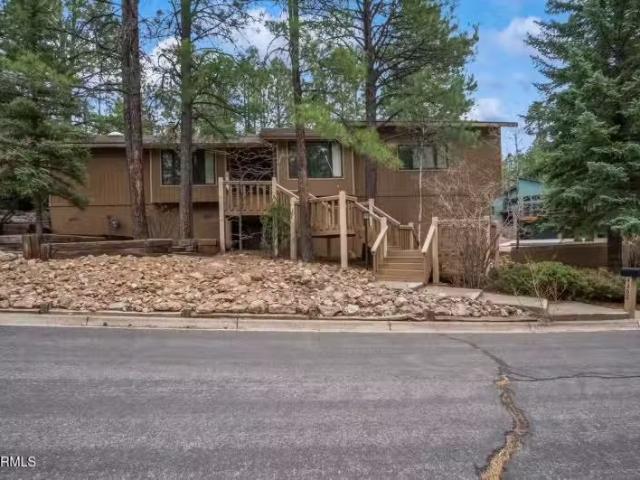 House for sale in Flagstaff