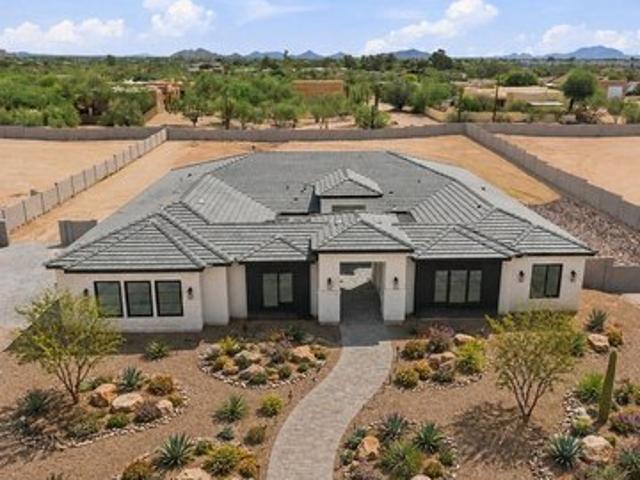 House for sale in Cave Creek, Arizona