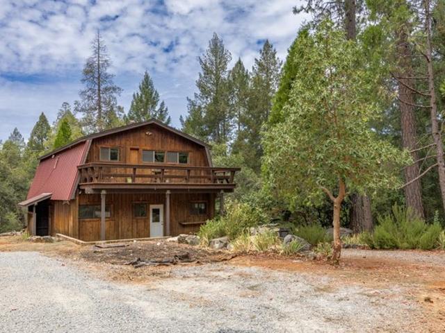 House for sale in Camino, California