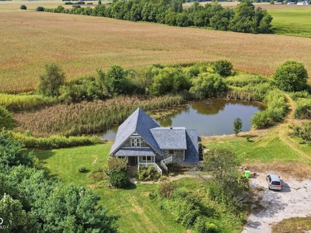 House for sale in Jamestown, Indiana