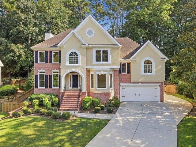 House for sale in Suwanee, Gwinnett County