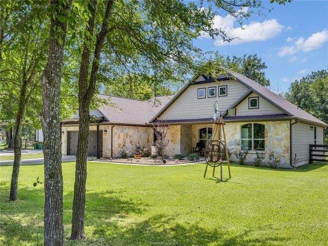House for sale in North Zulch, Texas
