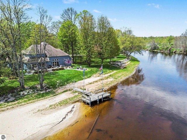 Condo for sale in Oscoda, Michigan